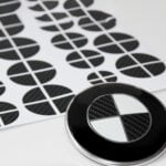 Carbon Emblem Aufkleber Set – 30-teilig, wetterfest & UV-beständig, passend für BMW E36, E46, E90 und weitere Modelle